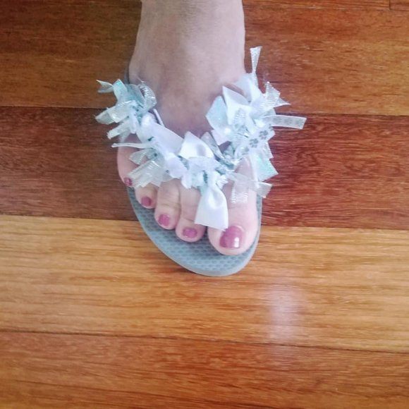 Puppy Paw Prints Flip Flops Sz 6-New - Picture 6 of 6